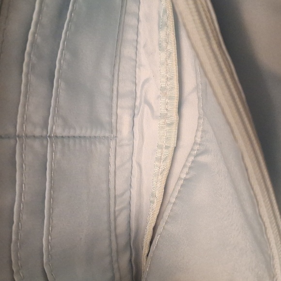 Gorgeous Baggalini Crossbody Bag.  Great for summer travel! - Picture 8 of 11